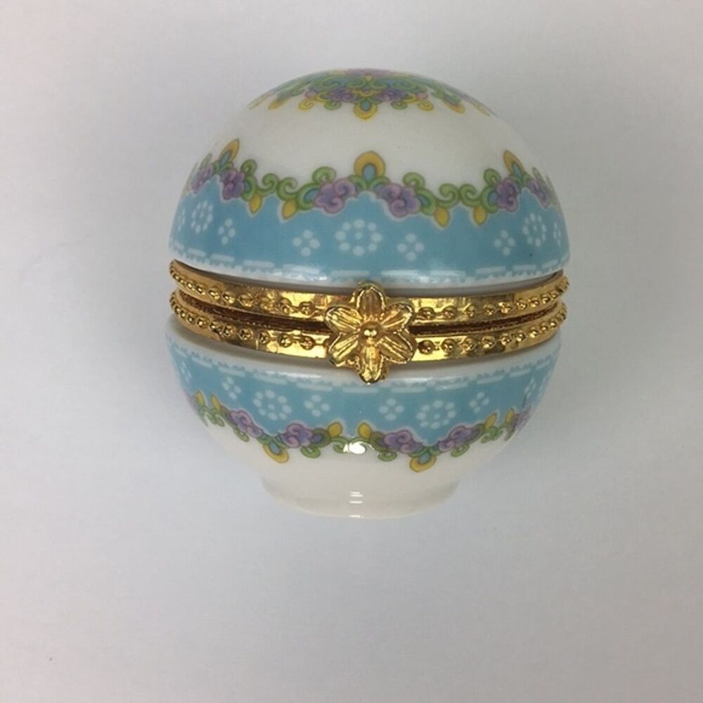 Vintage Trinket Jewelry Gift Box Round Floral Cottagecore Romantic Grandmother - Picture 2 of 8